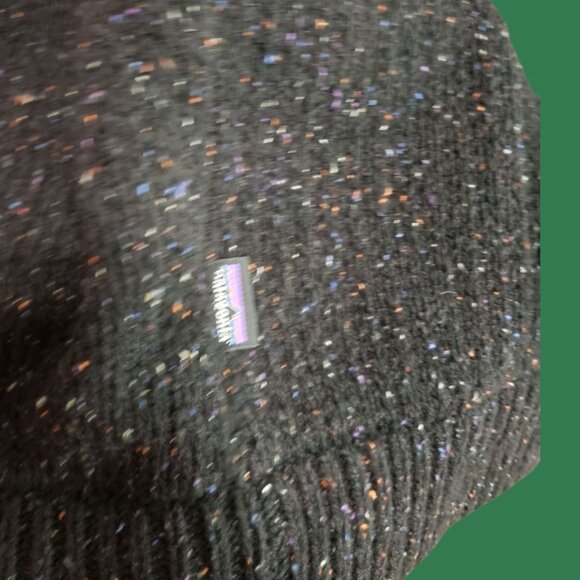 Patagonia Fisherman's Stitch 3 Button Placket Recycled Material Sweater Medium - Picture 9 of 10